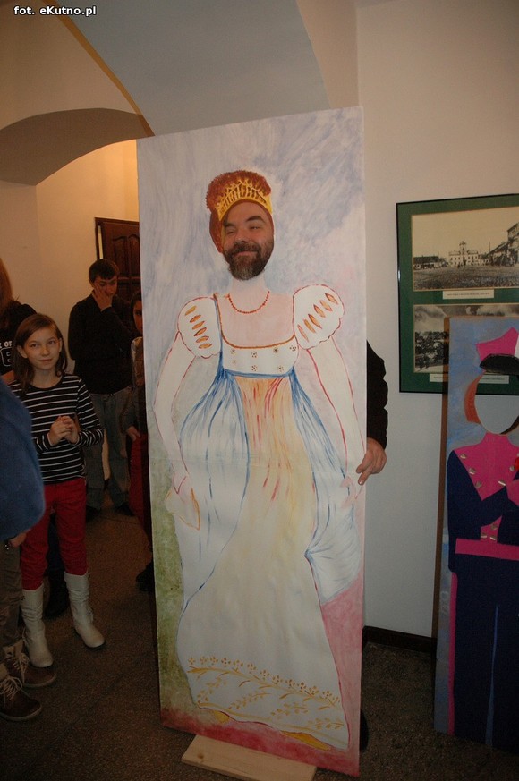 Spotkania z historią: Stroje z epoki, lekcja o broni i odkrywanie kutnowskich zabytków