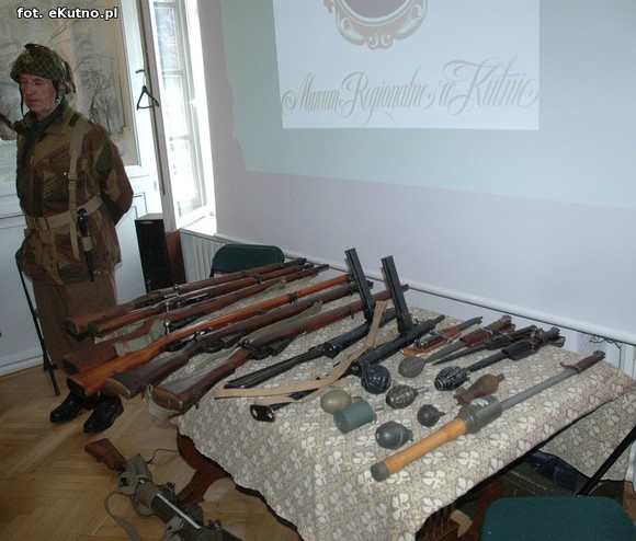 Spotkania z historią: Stroje z epoki, lekcja o broni i odkrywanie kutnowskich zabytków