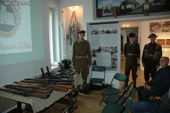 Spotkania z historią: Stroje z epoki, lekcja o broni i odkrywanie kutnowskich zabytków