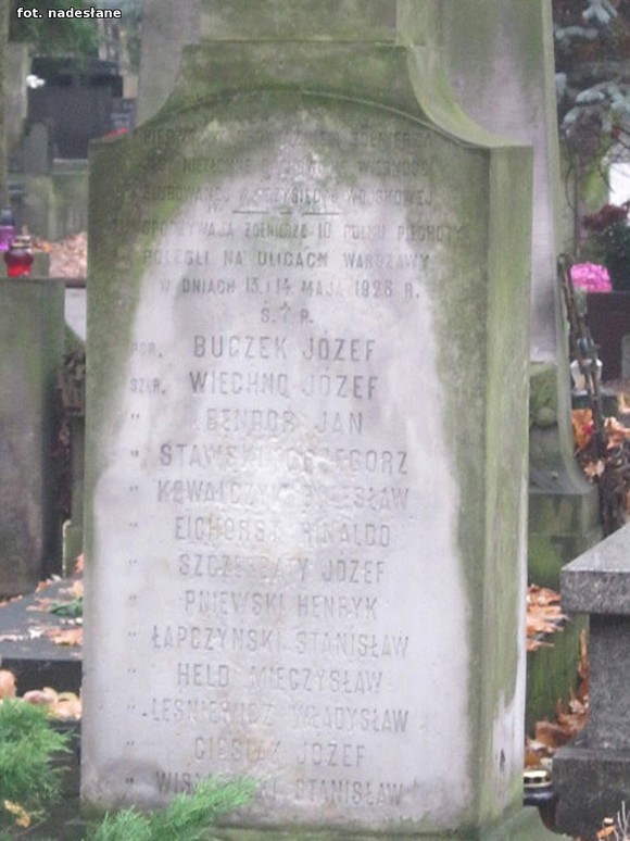 Relacja Stowarzyszenia Clonovia: Oddali hołd poległym żołnierzom