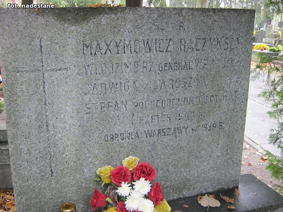 Relacja Stowarzyszenia Clonovia: Oddali hołd poległym żołnierzom