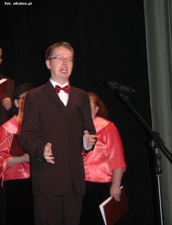 Cała sala śpiewała pieśni patriotyczne