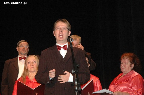 Cała sala śpiewała pieśni patriotyczne