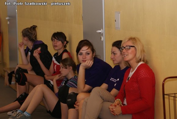 Dziewczyny z Kasprowicza wygrały V Powiatowy Turniej Siatkówki Dziewcząt z okazji Święta Niepodległości