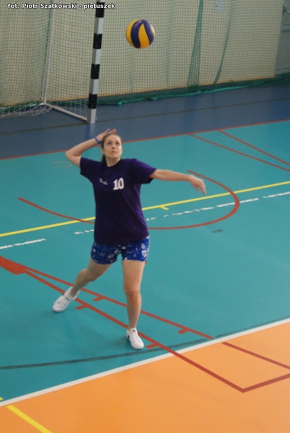 Dziewczyny z Kasprowicza wygrały V Powiatowy Turniej Siatkówki Dziewcząt z okazji Święta Niepodległości