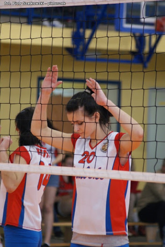 Dziewczyny z Kasprowicza wygrały V Powiatowy Turniej Siatkówki Dziewcząt z okazji Święta Niepodległości