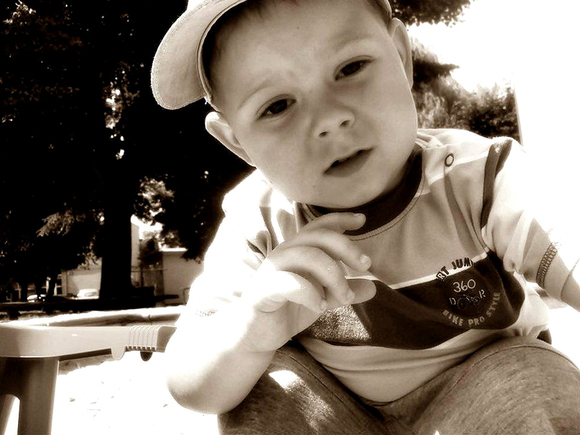 Pochwalili się dzidziusiem. cz.4