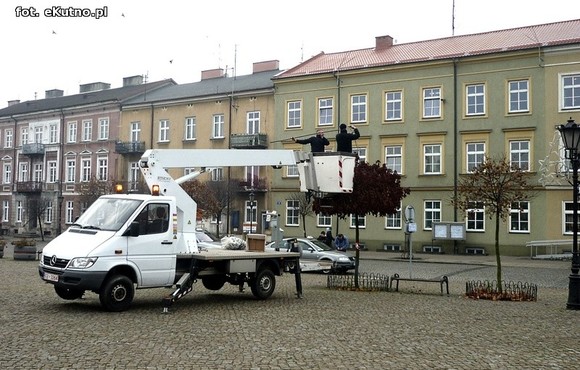 Przed ratuszem już świątecznie