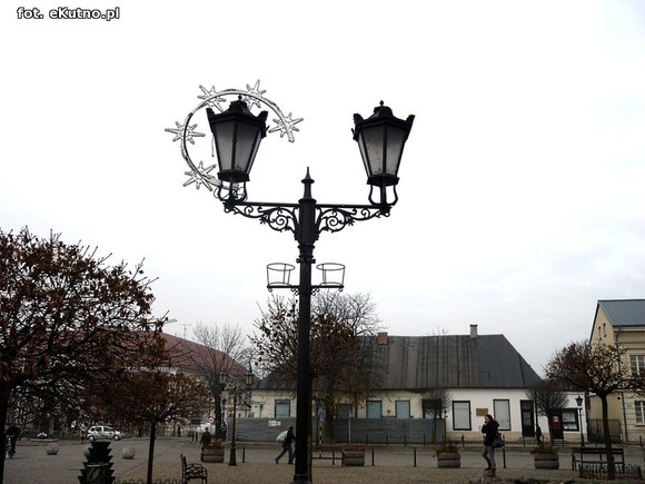 Przed ratuszem już świątecznie