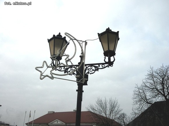 Przed ratuszem już świątecznie