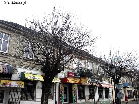 Przed ratuszem już świątecznie