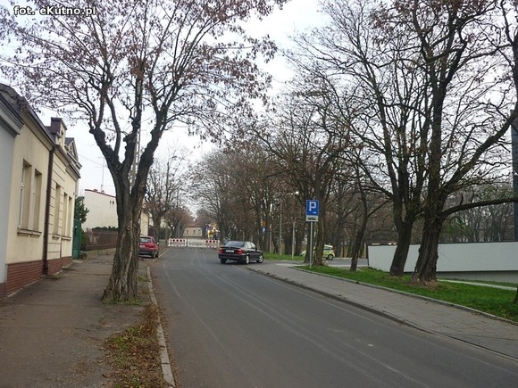 Kierowcy mają pretensje do drogowców, ale sami jeżdżą na pamięć