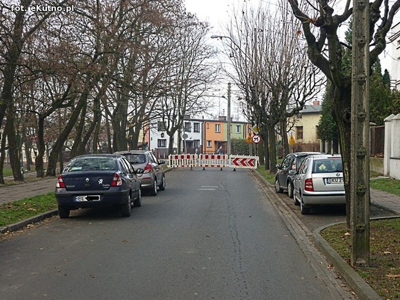 Kierowcy mają pretensje do drogowców, ale sami jeżdżą na pamięć