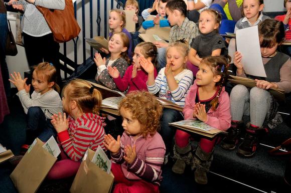 Papierowy świat zwierząt w Urzędzie Miasta