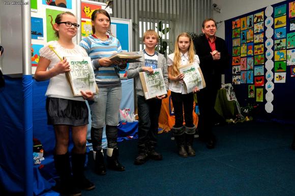 Papierowy świat zwierząt w Urzędzie Miasta