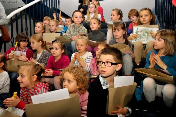 Papierowy świat zwierząt w Urzędzie Miasta