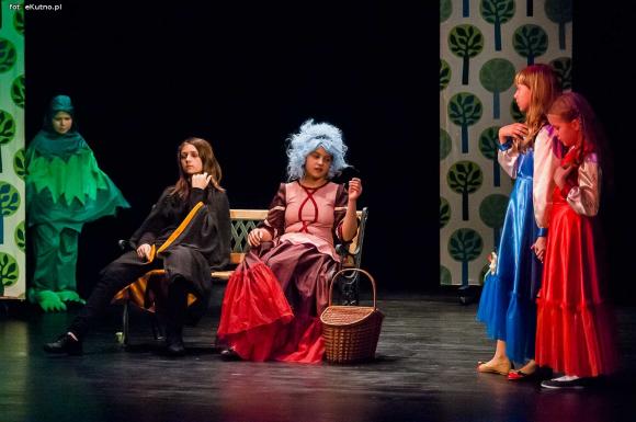 Teatr Puszek: Nie ma tego złego dla małej kutnowskiej publiczności