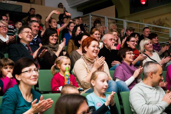 Teatr Puszek: Nie ma tego złego dla małej kutnowskiej publiczności