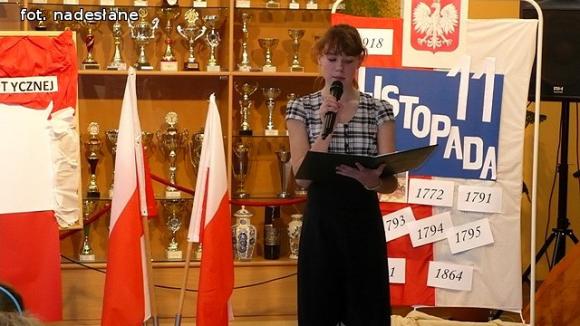 Koncert Pieśni Patriotycznej w Szkole Podstawowej im. Marii Kownackiej w Grabowie