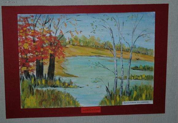 Zobacz w bibliotece wystawę pt. Barwy jesieni