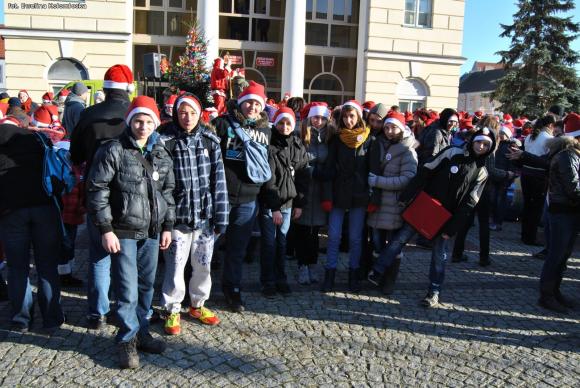 Na wielkiej paradzie mikołajów. VIII Rajd Mikołajkowy łęczyckiego Oddziału PTTK