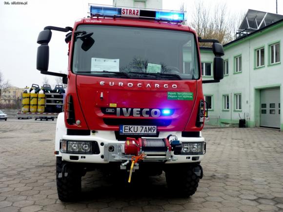 Kutnowscy strażacy wzbogacili się o nowy specjalistyczny samochód