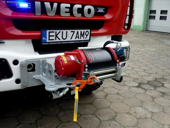 Kutnowscy strażacy wzbogacili się o nowy specjalistyczny samochód