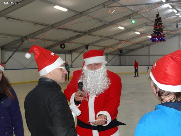 Mikołaj w parku wodnym i na lodowisku
