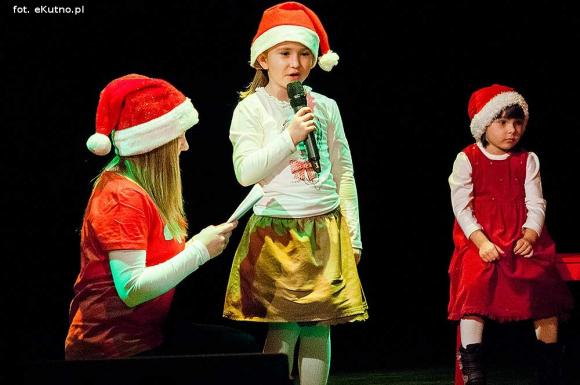 Zostali Mikołajami. Artystyczne prezentacje pod choinkę