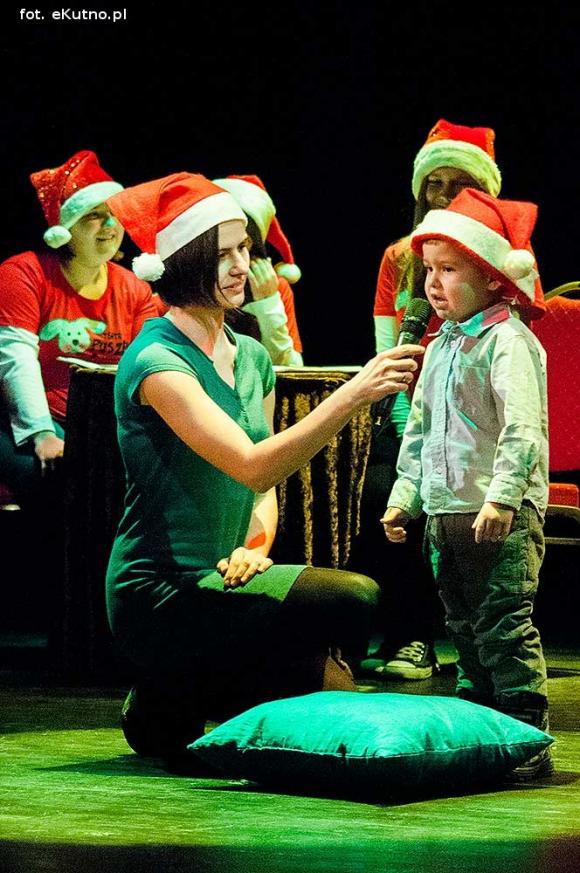Zostali Mikołajami. Artystyczne prezentacje pod choinkę