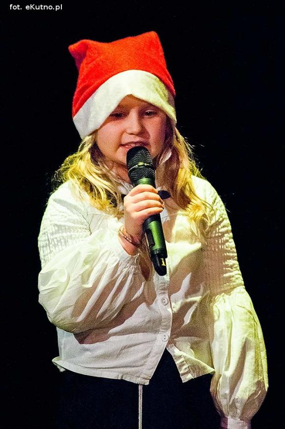 Zostali Mikołajami. Artystyczne prezentacje pod choinkę