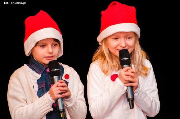 Zostali Mikołajami. Artystyczne prezentacje pod choinkę