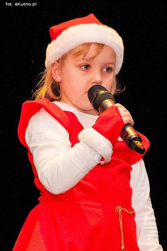 Zostali Mikołajami. Artystyczne prezentacje pod choinkę