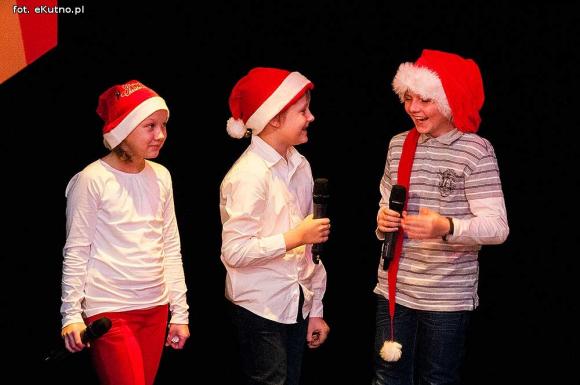 Zostali Mikołajami. Artystyczne prezentacje pod choinkę