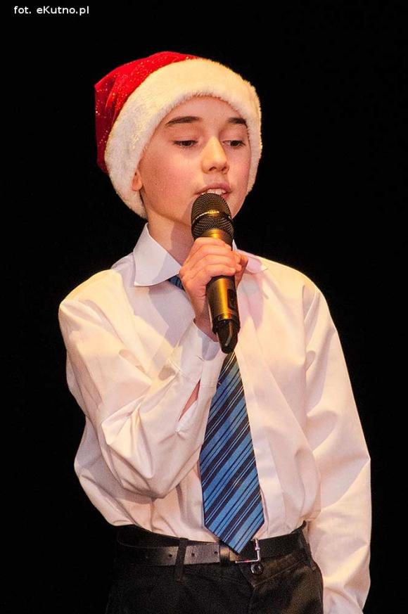 Zostali Mikołajami. Artystyczne prezentacje pod choinkę