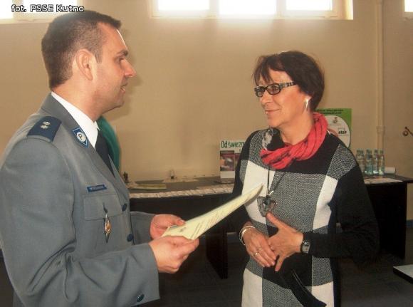 O uzależnieniach nieletnich w komendzie policji