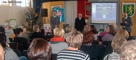 O uzależnieniach nieletnich w komendzie policji