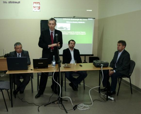 Czy biogazownia śmierdzi i hałasuje i czy prezes firmy źle życzy swojemu szwagrowi? Relacja ze spotkania mieszkańców Krośniewic z inwestorem