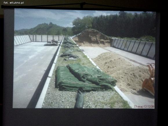 Czy biogazownia śmierdzi i hałasuje i czy prezes firmy źle życzy swojemu szwagrowi? Relacja ze spotkania mieszkańców Krośniewic z inwestorem