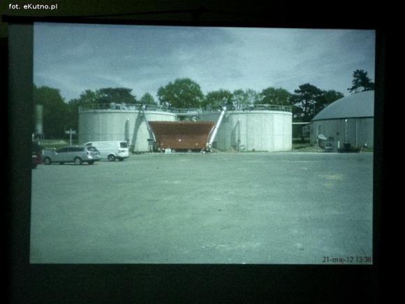 Czy biogazownia śmierdzi i hałasuje i czy prezes firmy źle życzy swojemu szwagrowi? Relacja ze spotkania mieszkańców Krośniewic z inwestorem