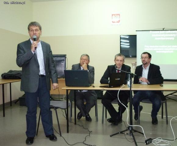 Czy biogazownia śmierdzi i hałasuje i czy prezes firmy źle życzy swojemu szwagrowi? Relacja ze spotkania mieszkańców Krośniewic z inwestorem