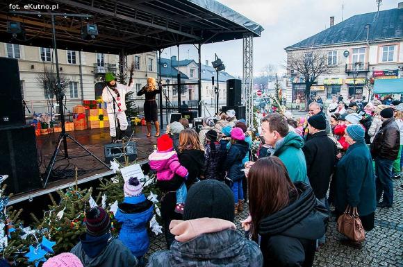 Wigilia z wielką rodziną przed Ratuszem w Kutnie