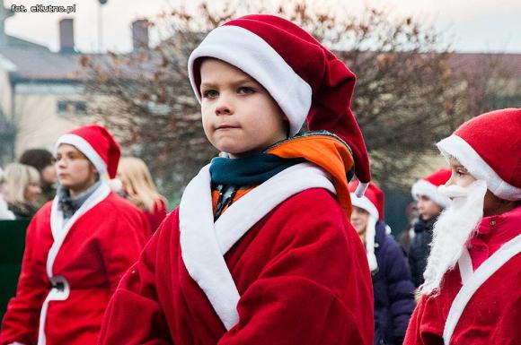 Wigilia z wielką rodziną przed Ratuszem w Kutnie