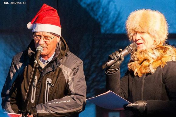 Wigilia z wielką rodziną przed Ratuszem w Kutnie