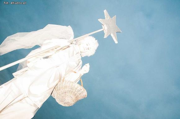 Wigilia z wielką rodziną przed Ratuszem w Kutnie