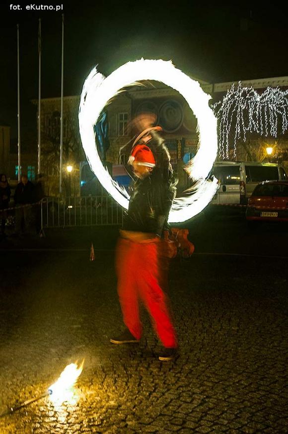 Wigilia z wielką rodziną przed Ratuszem w Kutnie