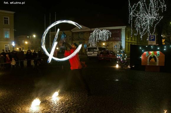 Wigilia z wielką rodziną przed Ratuszem w Kutnie