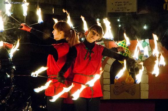 Wigilia z wielką rodziną przed Ratuszem w Kutnie