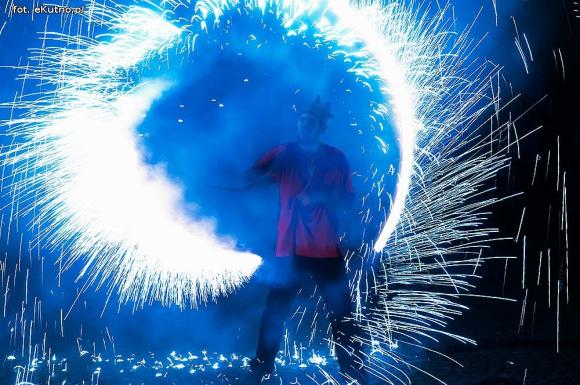 Wigilia z wielką rodziną przed Ratuszem w Kutnie