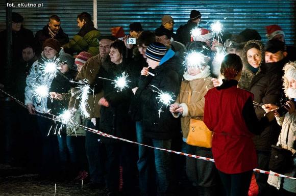 Wigilia z wielką rodziną przed Ratuszem w Kutnie